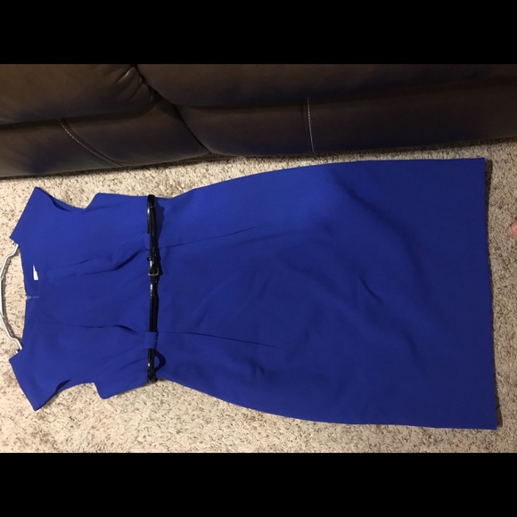 Dress - Picture 1 of 4